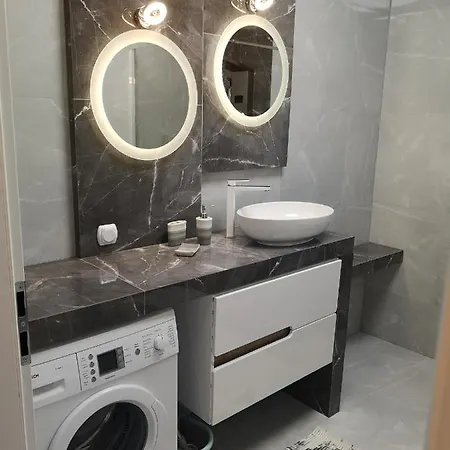 شقة Apartament Z Tarasem I Ogrodem Blisko Centrum *