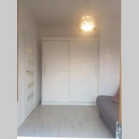 Apartament Z Tarasem I Ogrodem Blisko Centrum Apartman